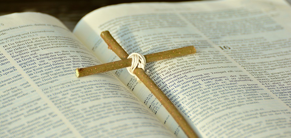 bible-2167778 960 720 bible-2167778 960 720