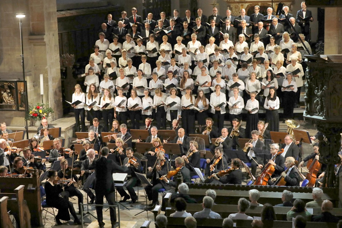 HBIE3962 - Chorkonzert mit Staatskapelle HBIE3962 - Chorkonzert mit Staatskapelle