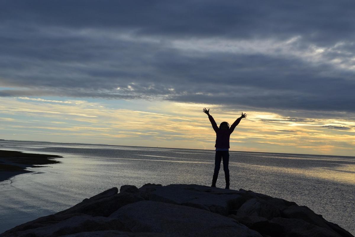 twilight-7181549 1280